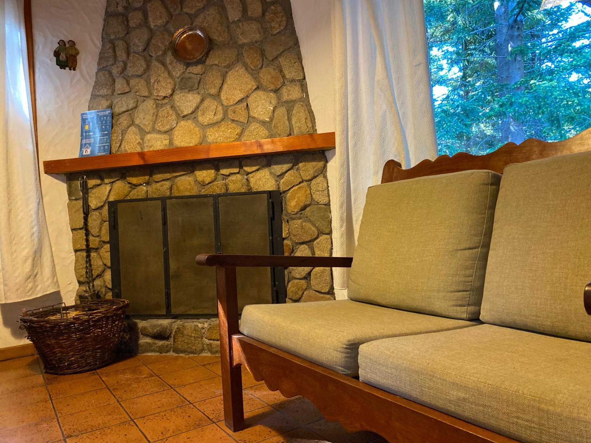 Chalet Tres Marias Villa La Angostura